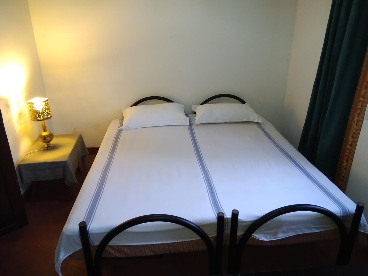 Hotel La Felicita Mirissa Eksteriør bilde